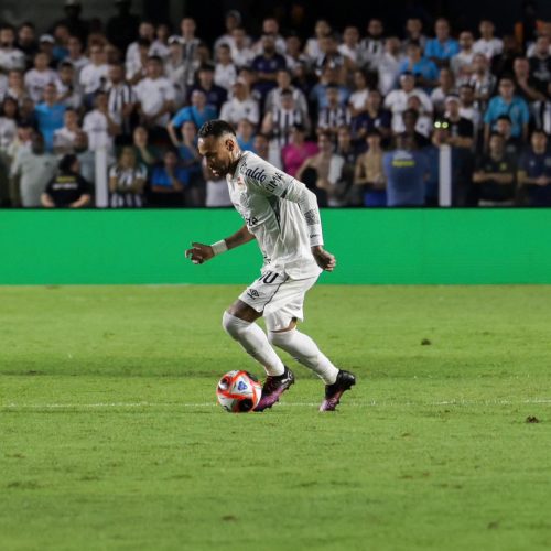 Neymar Pode Desfalcar o Santos na Estreia do Brasileirão
